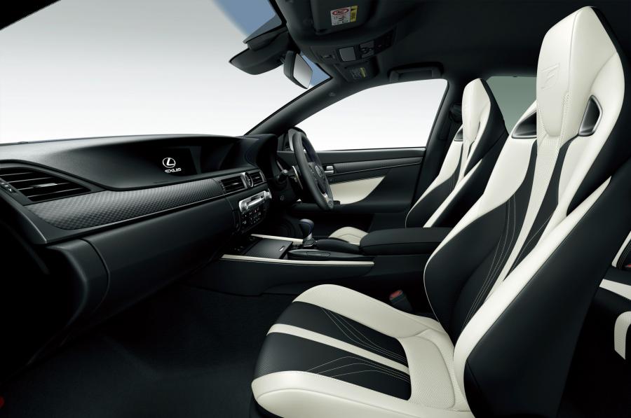 Интерьер Lexus GS F 2015 года  (JP) (фото 10 из 22)
